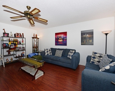 141 Newport I - Photo Thumbnail 5