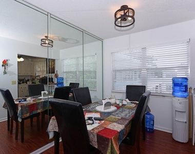 141 Newport I - Photo Thumbnail 8