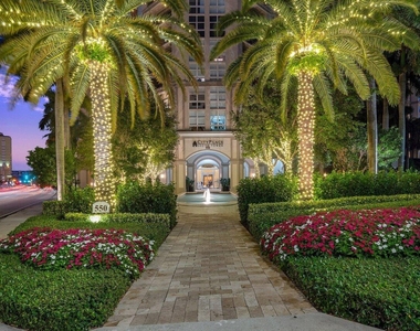 550 Okeechobee Boulevard - Photo Thumbnail 44