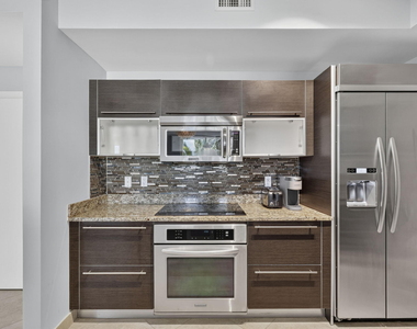 550 Okeechobee Boulevard - Photo Thumbnail 23