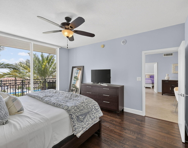 550 Okeechobee Boulevard - Photo Thumbnail 8
