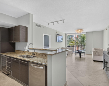 550 Okeechobee Boulevard - Photo Thumbnail 28