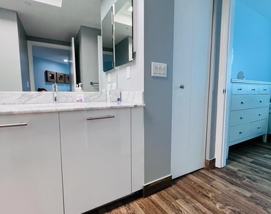 500 Brickell Avenue - Photo Thumbnail 17