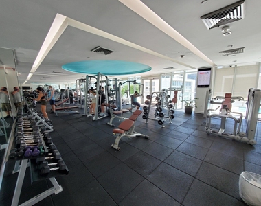 500 Brickell Avenue - Photo Thumbnail 42