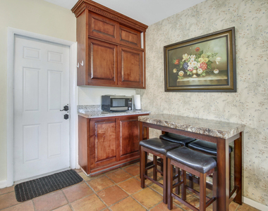 101 Inlet Way - Photo Thumbnail 8