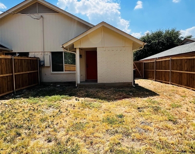 1703 Justin Lyn Street - Photo Thumbnail 13