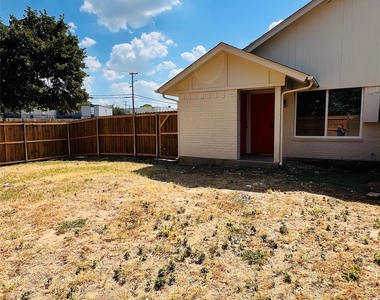 1701 Justin Lyn Street - Photo Thumbnail 14