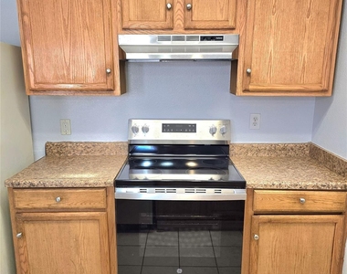 5017 Chapman Street - Photo Thumbnail 1