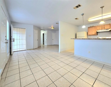 5017 Chapman Street - Photo Thumbnail 6
