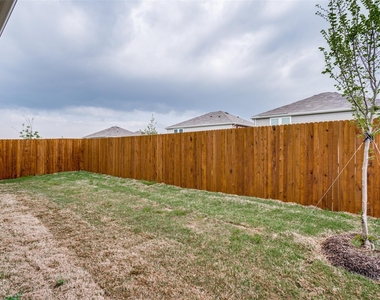 704 Bois D Arc Lane - Photo Thumbnail 22