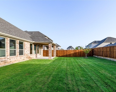 2121 Sumard Drive - Photo Thumbnail 30