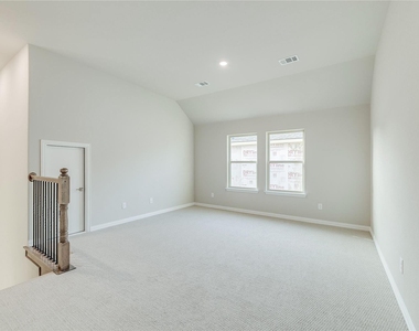2121 Sumard Drive - Photo Thumbnail 15