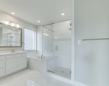 2121 Sumard Drive - Photo Thumbnail 23