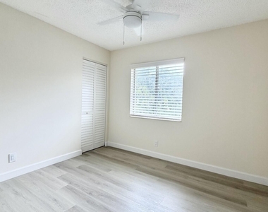 4877 Sable Pine Circle - Photo Thumbnail 4