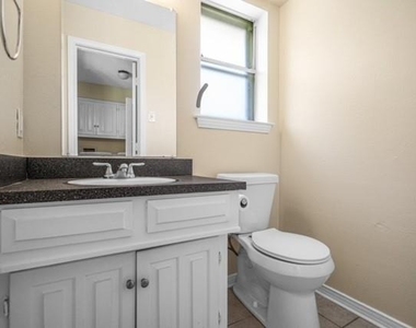 3621 Stables Lane - Photo Thumbnail 21