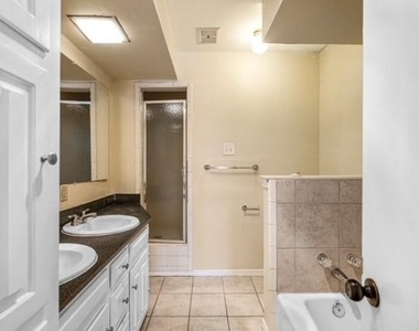 3621 Stables Lane - Photo Thumbnail 20