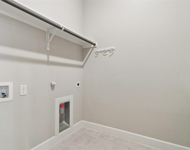 2632 Preakness Place - Photo Thumbnail 15