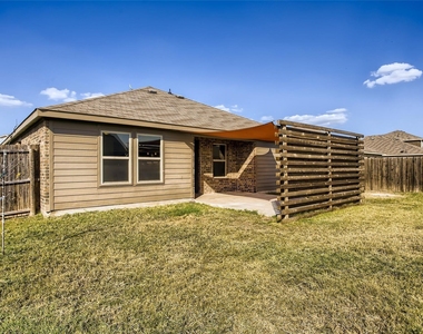 503 Hawthorn Drive - Photo Thumbnail 27