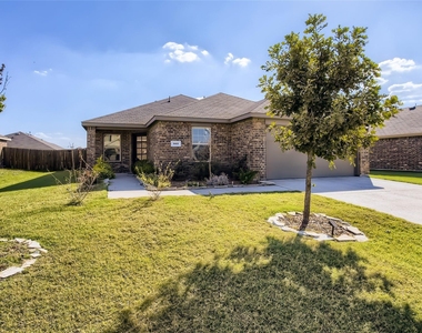 503 Hawthorn Drive - Photo Thumbnail 17