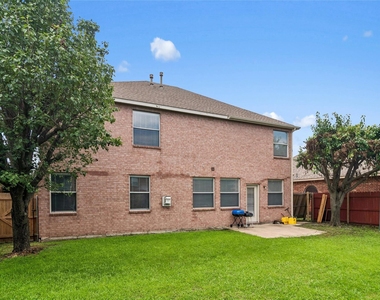 10609 Augusta Lane - Photo Thumbnail 22