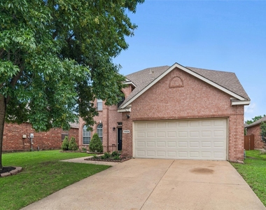 10609 Augusta Lane - Photo Thumbnail 1