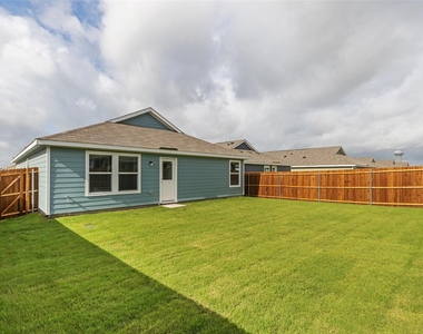 402 Moray Drive - Photo Thumbnail 22