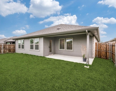 2104 Briar Rose Drive - Photo Thumbnail 11