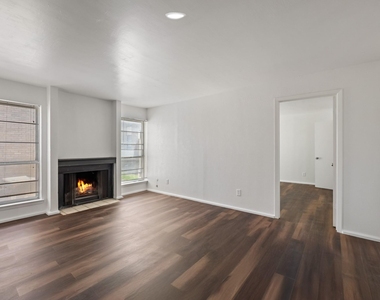 919 S Weatherred Drive - Photo Thumbnail 1
