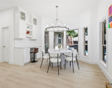 17327 Davenport Road - Photo Thumbnail 12