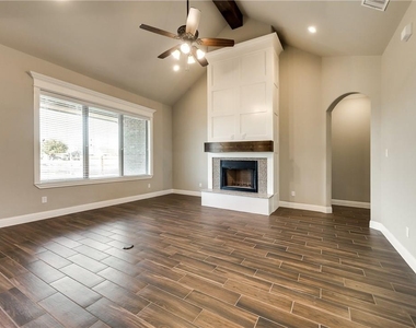 3100 Main Street - Photo Thumbnail 2