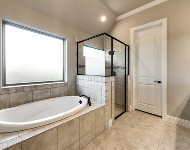 3100 Main Street - Photo Thumbnail 10