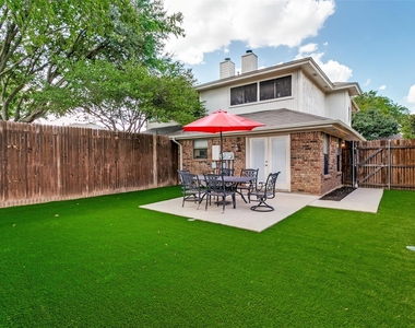 529 Essex Place - Photo Thumbnail 1