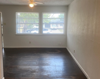 1701 Longview Street - Photo Thumbnail 4