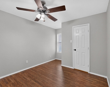11529 Petunia Drive - Photo Thumbnail 15