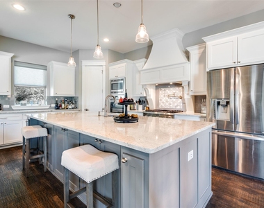 650 Cypress Point Drive - Photo Thumbnail 7