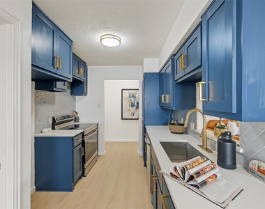 224 Mountain View Drive - Photo Thumbnail 1