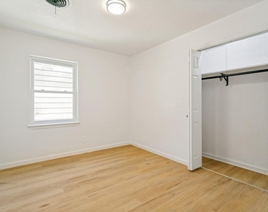 748 Oak Drive - Photo Thumbnail 10