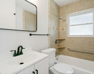 748 Oak Drive - Photo Thumbnail 9