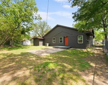2405 Monroe Street - Photo Thumbnail 27