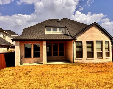 1013 Tullow Drive - Photo Thumbnail 34