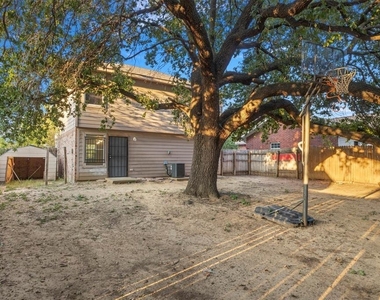 2444 Chinkapin Way - Photo Thumbnail 3