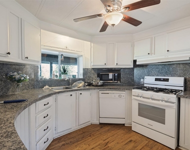 230 Overlook Trail - Photo Thumbnail 4