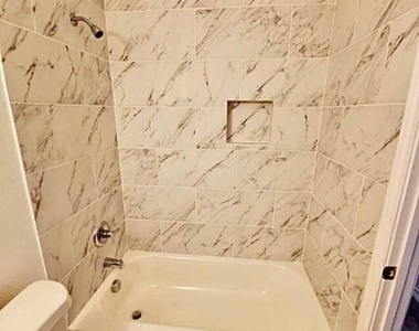 2204 Prairie Avenue - Photo Thumbnail 11