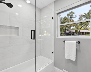 11752 Valleydale Drive - Photo Thumbnail 33
