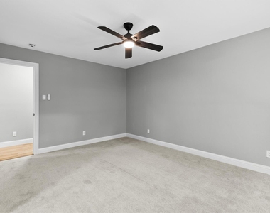 11752 Valleydale Drive - Photo Thumbnail 30