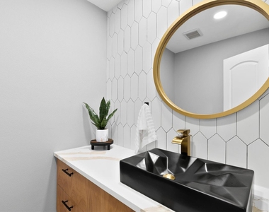 11752 Valleydale Drive - Photo Thumbnail 35