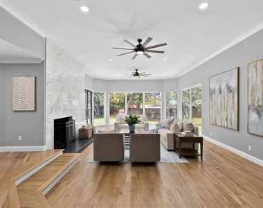 11752 Valleydale Drive - Photo Thumbnail 10