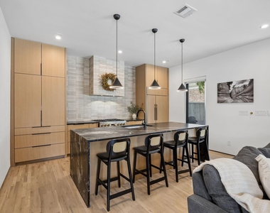 5548 Sears Street - Photo Thumbnail 21