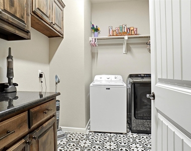 1027 Hope Court - Photo Thumbnail 19