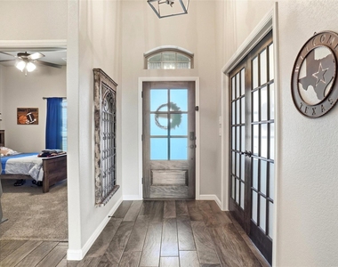 1027 Hope Court - Photo Thumbnail 8